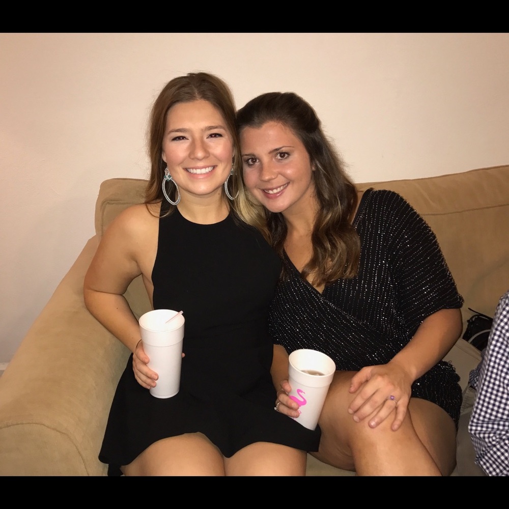 Beautiful sequence black romper - Picture 2 of 2